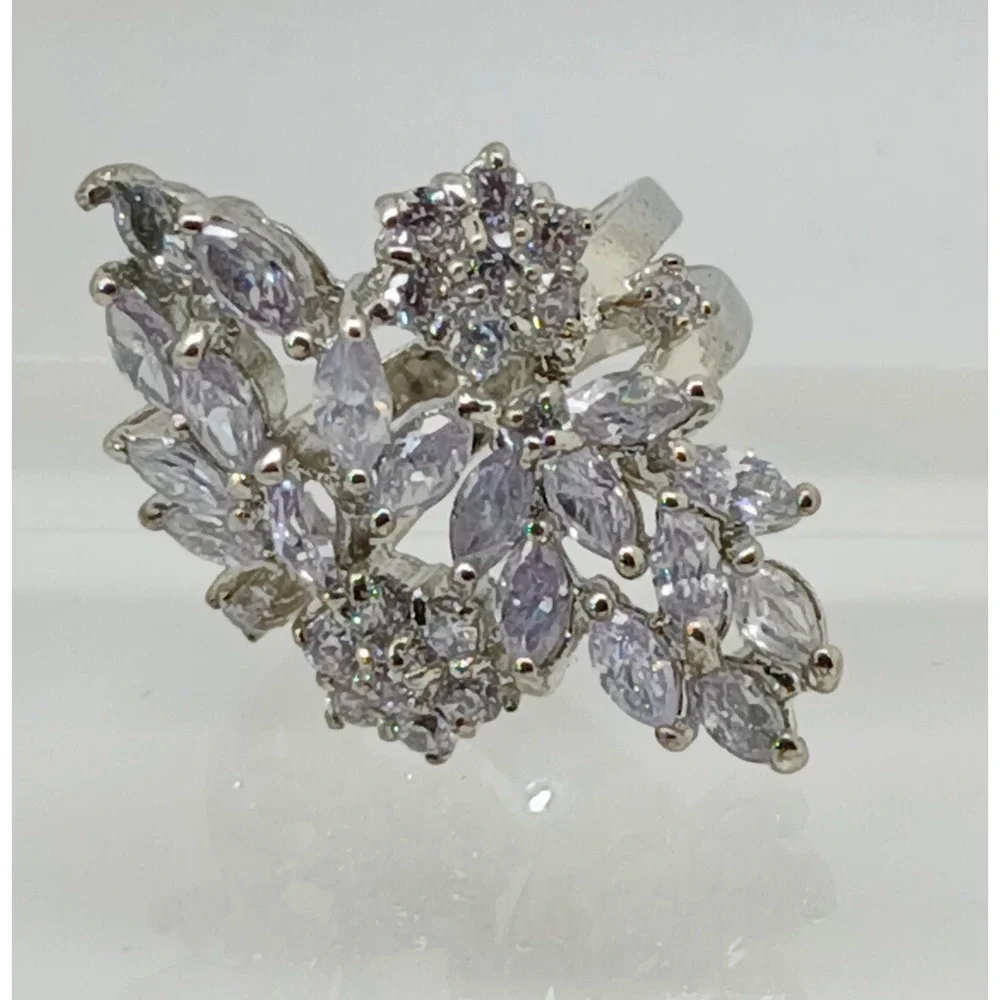 Vintage Silver Tone Marquise Cluster CZ Floral Statement Cocktail Ring Size 6.75